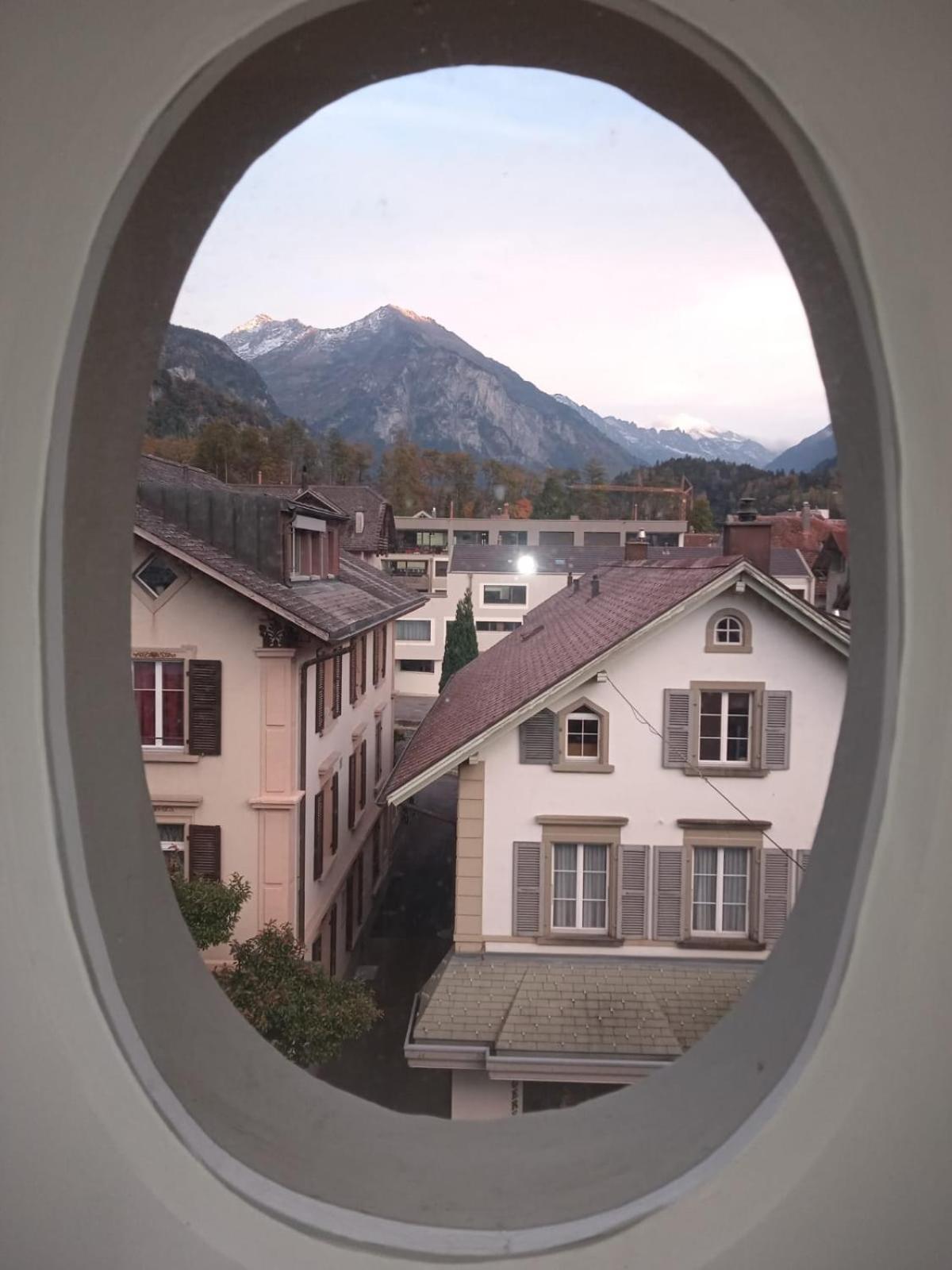 Meiringen Holiday Екстер'єр фото